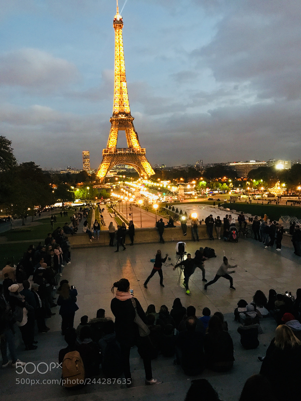 Apple iPhone 7 sample photo. La citè lumiere photography