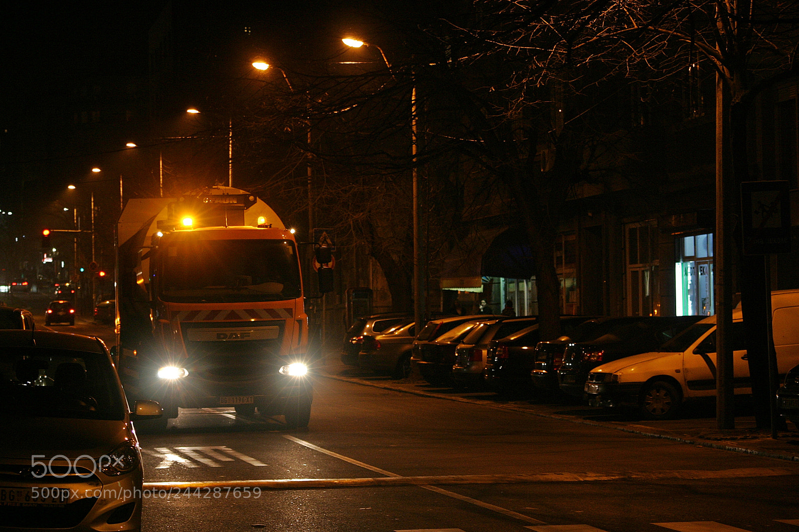 Canon EOS 10D sample photo. Hard work for those photography