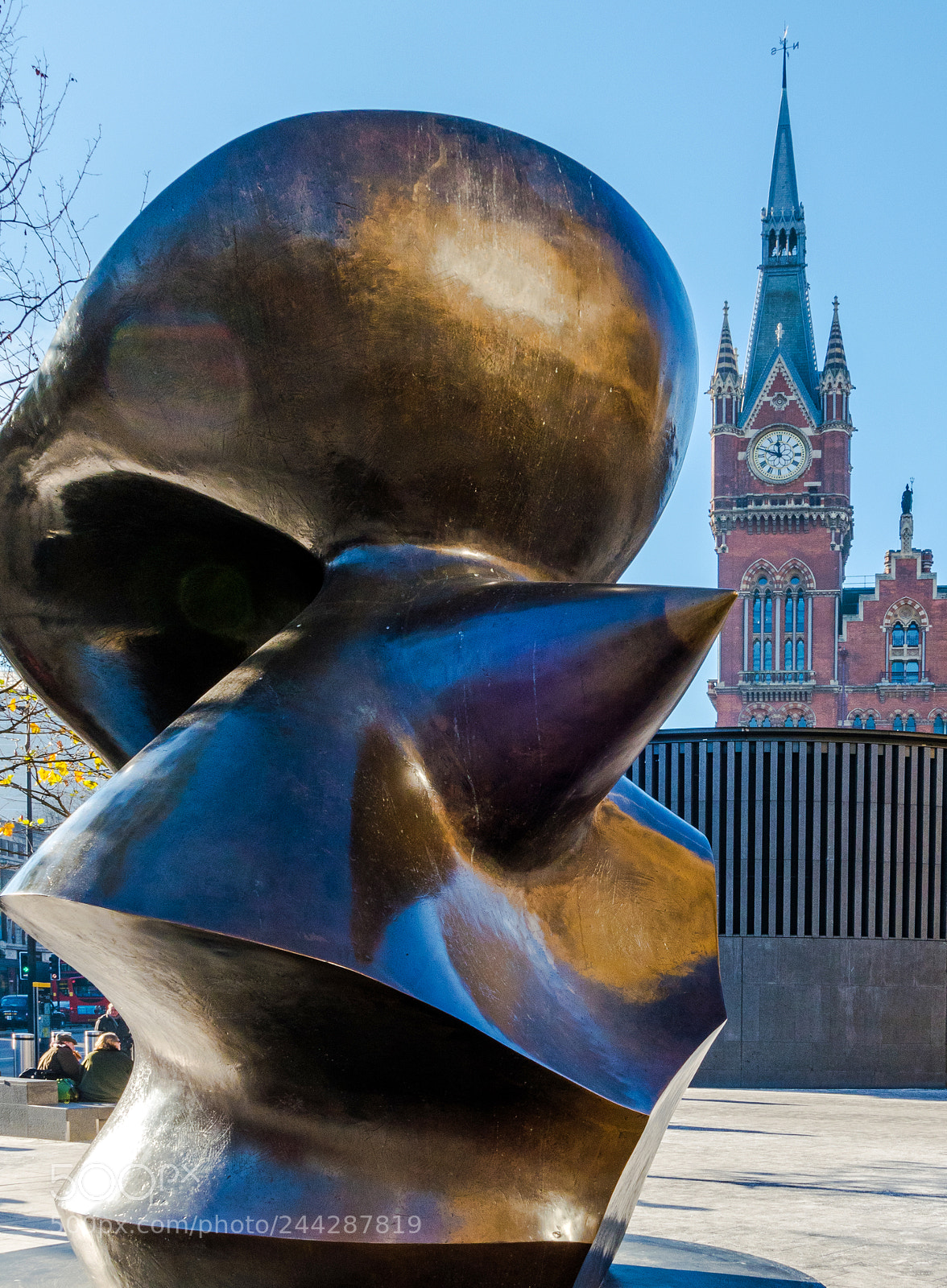 Panasonic Lumix DMC-LX10 (Lumix DMC-LX15) sample photo. Henry moore sculpture kings photography