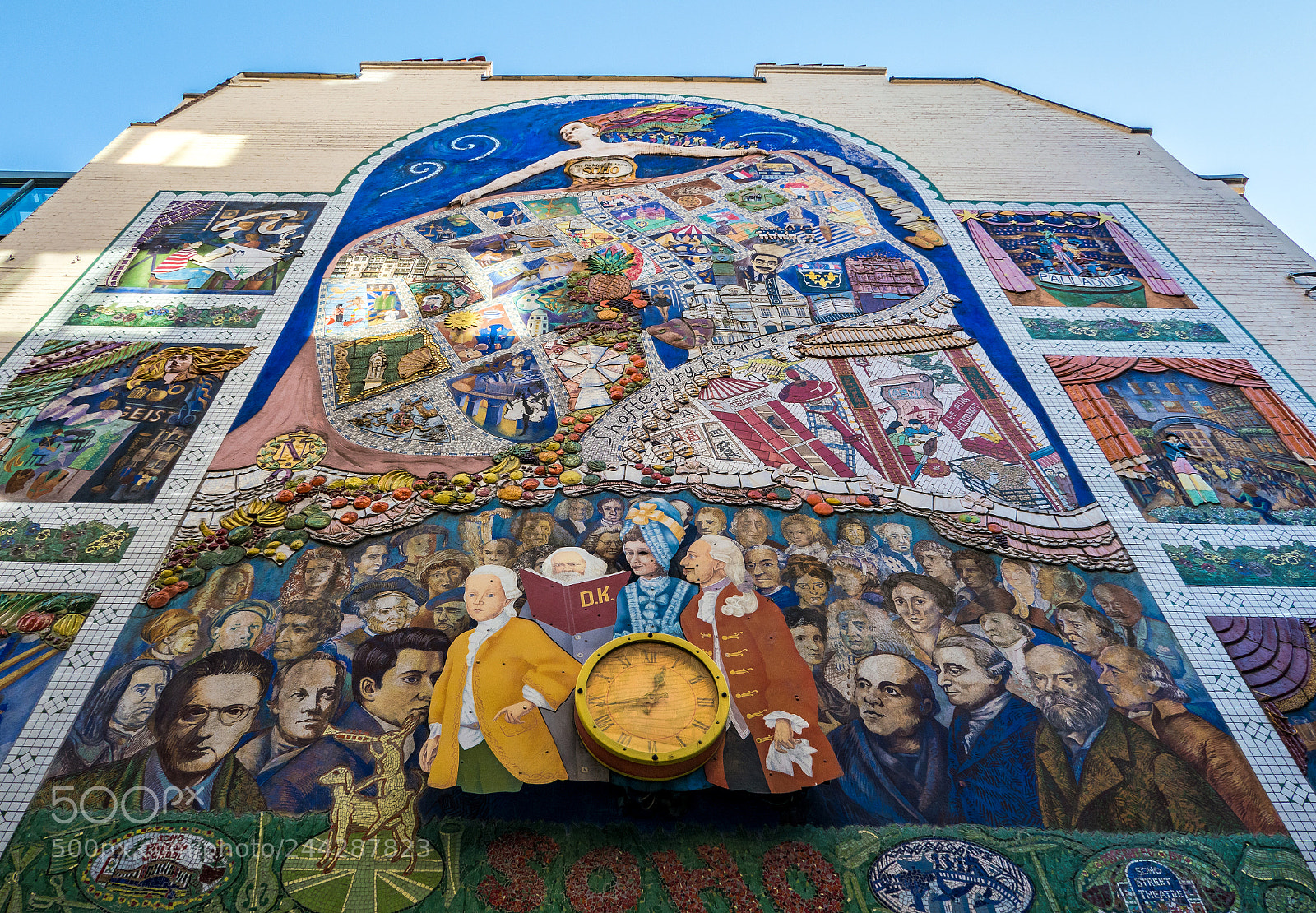 Panasonic Lumix DMC-LX10 (Lumix DMC-LX15) sample photo. Mural carnaby street central photography