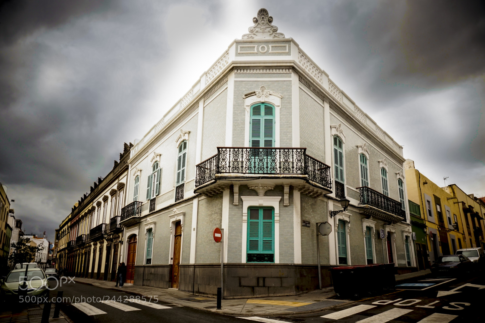 Sony a6300 sample photo. Vegueta buildings_1 photography