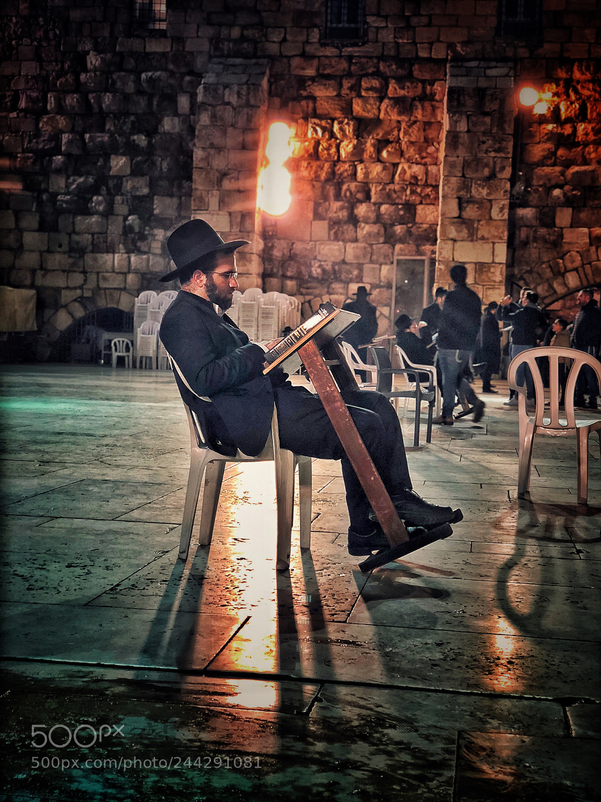 Apple iPhone X sample photo. Studying at the kotel photography