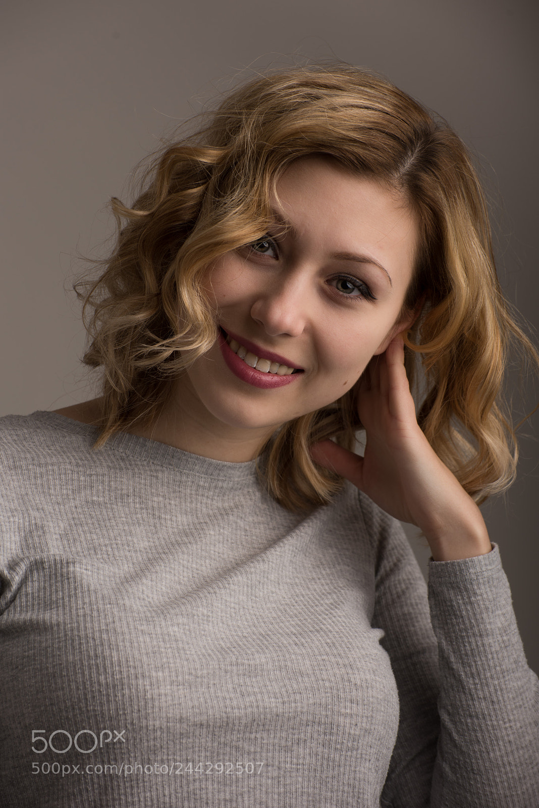 Nikon D810 sample photo. Simple portrait photography