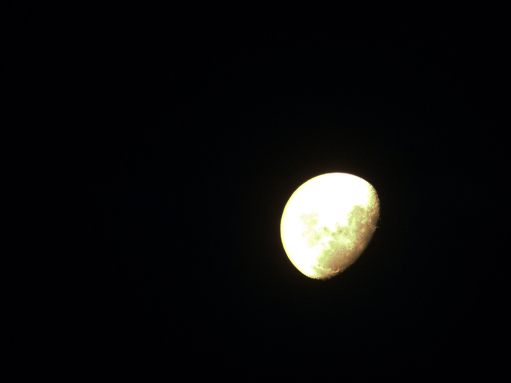 Kodak EasyShare Z990 (EasyShare Max) sample photo. Moonlight photography
