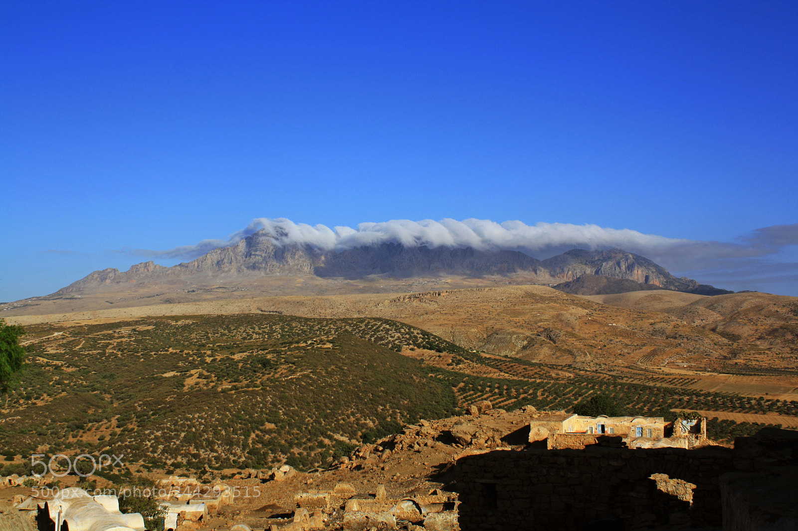 Canon EOS 1000D (EOS Digital Rebel XS / EOS Kiss F) sample photo. Cloudy mountains photography