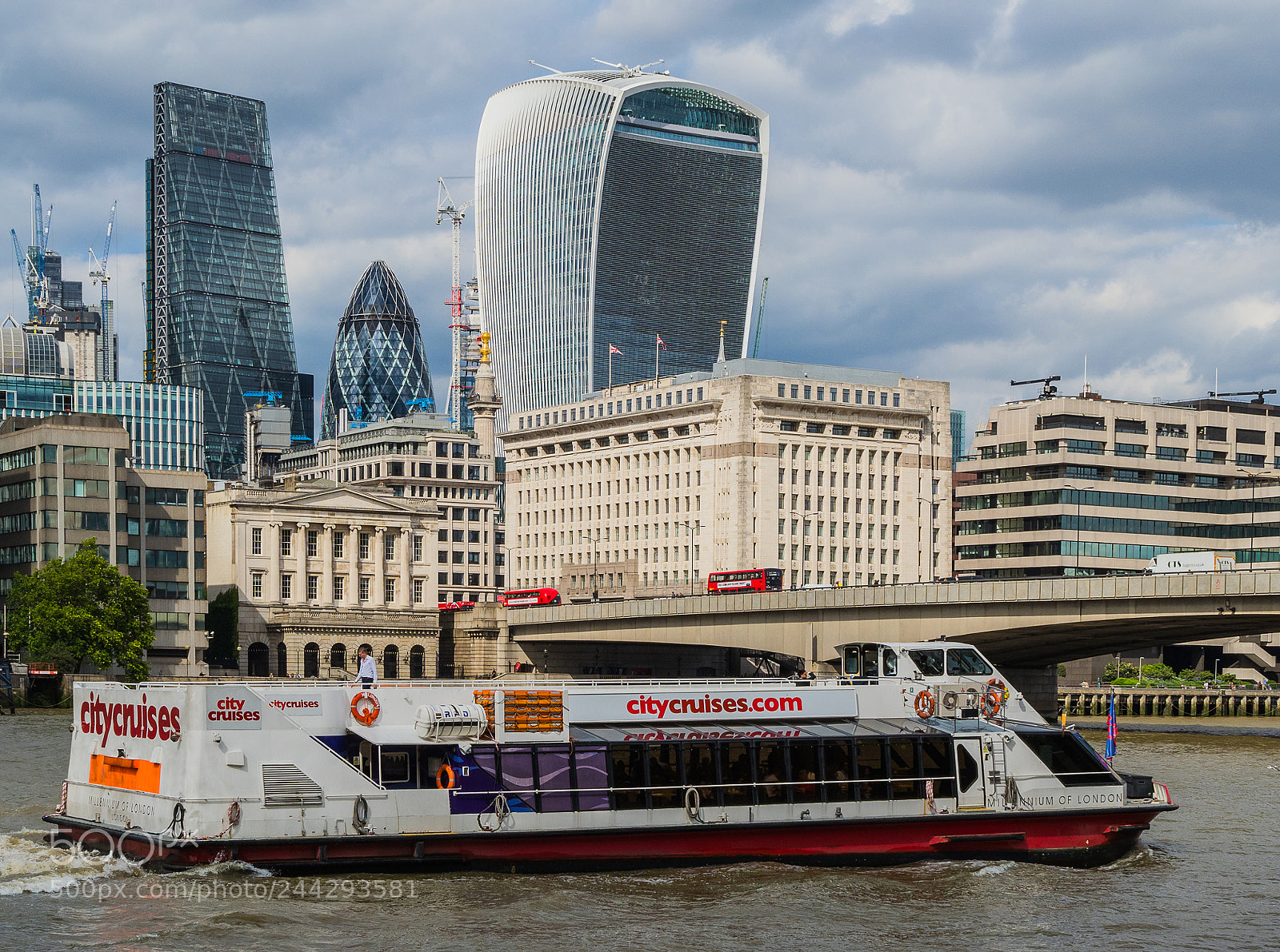 Olympus OM-D E-M1 Mark II sample photo. Olympus digital camera photography