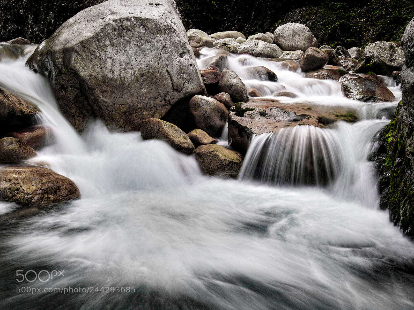 Sigma SD1 Merrill sample photo. Cold river v photography