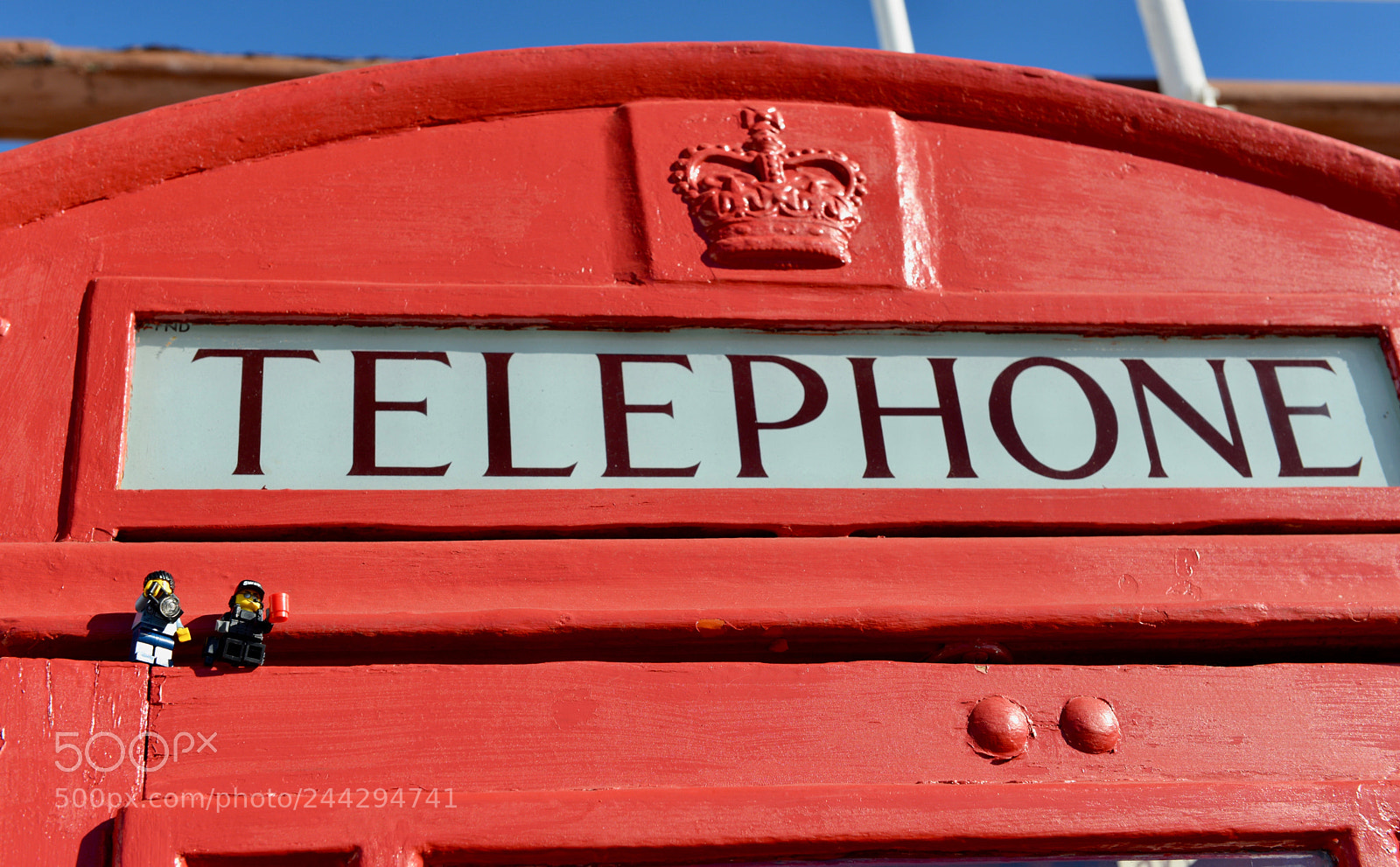 Nikon D610 sample photo. Phone home photography