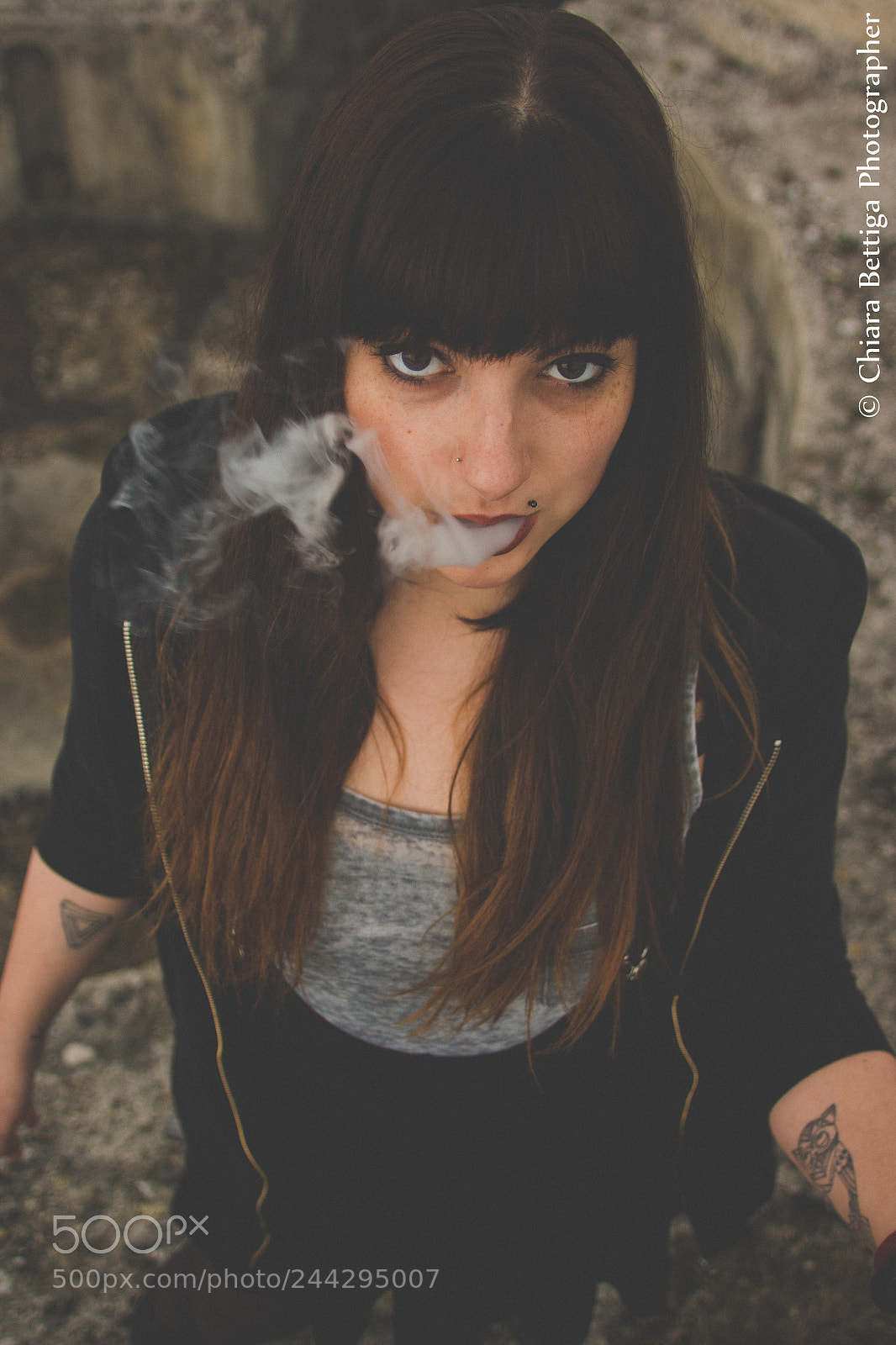 Canon EOS 550D (EOS Rebel T2i / EOS Kiss X4) sample photo. Smoke photography