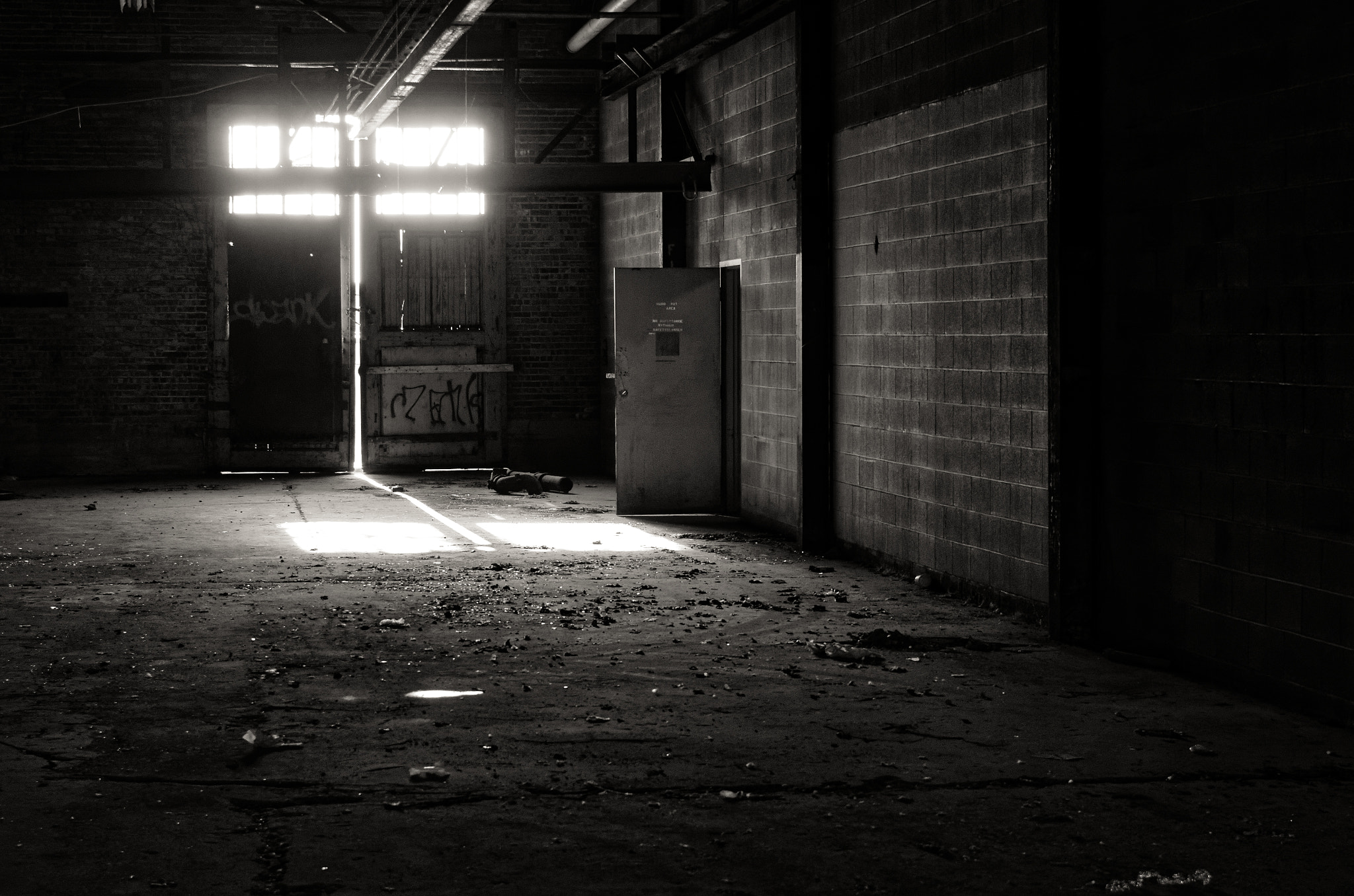 Sigma 17-50mm F2.8 EX DC OS HSM sample photo. End of the tunnel photography