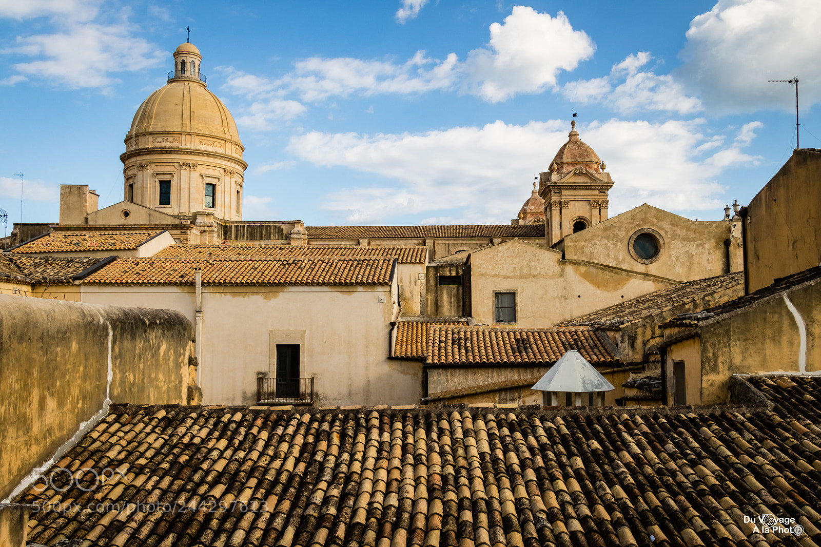 Canon EOS 760D (EOS Rebel T6s / EOS 8000D) sample photo. Rooftops and cathedral photography