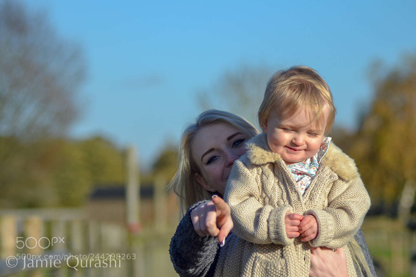 Nikon D3100 sample photo. Family photography