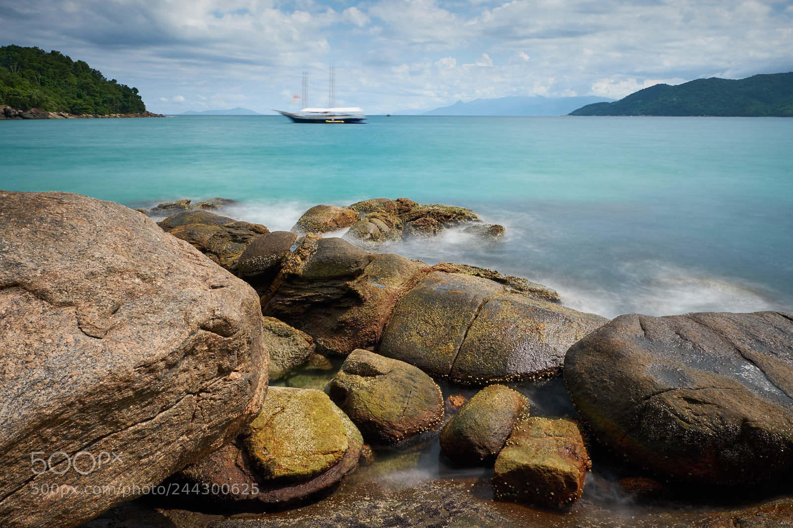 Fujifilm X-T2 sample photo. By the sea photography