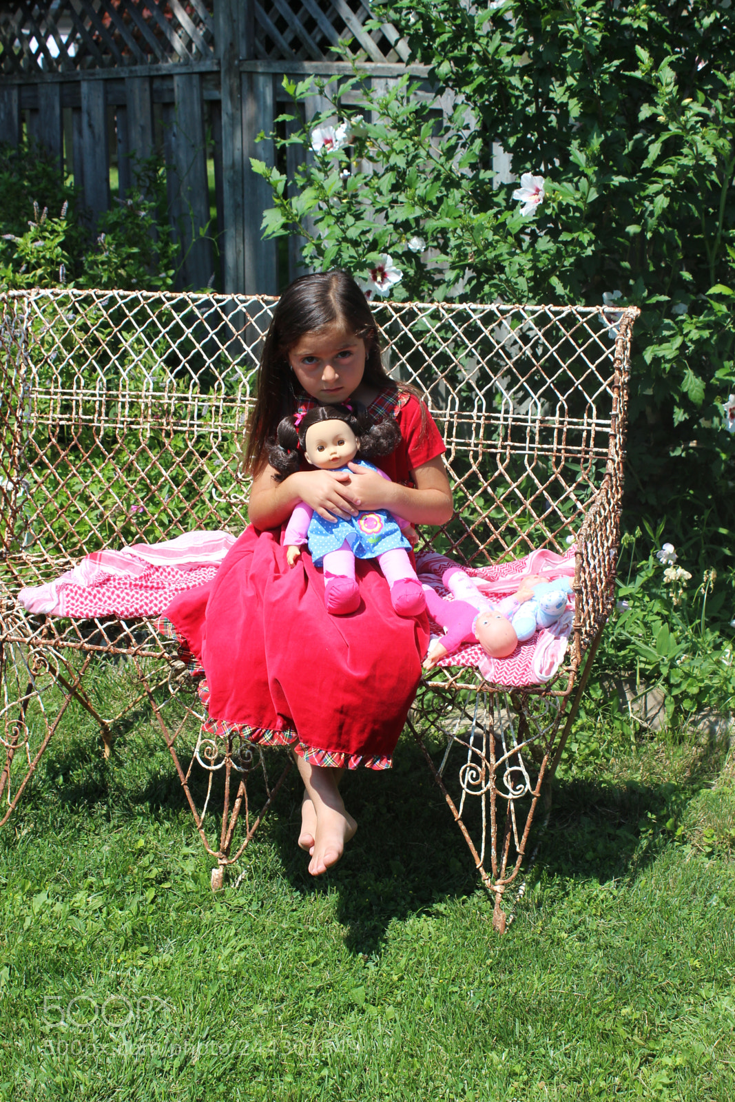 Canon EOS 600D (Rebel EOS T3i / EOS Kiss X5) sample photo. Child posing in a photography