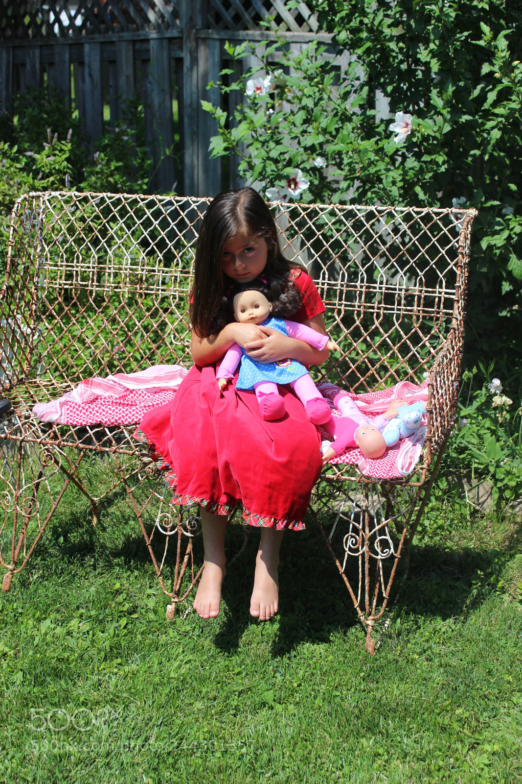 Canon EOS 600D (Rebel EOS T3i / EOS Kiss X5) sample photo. Child posing in a photography