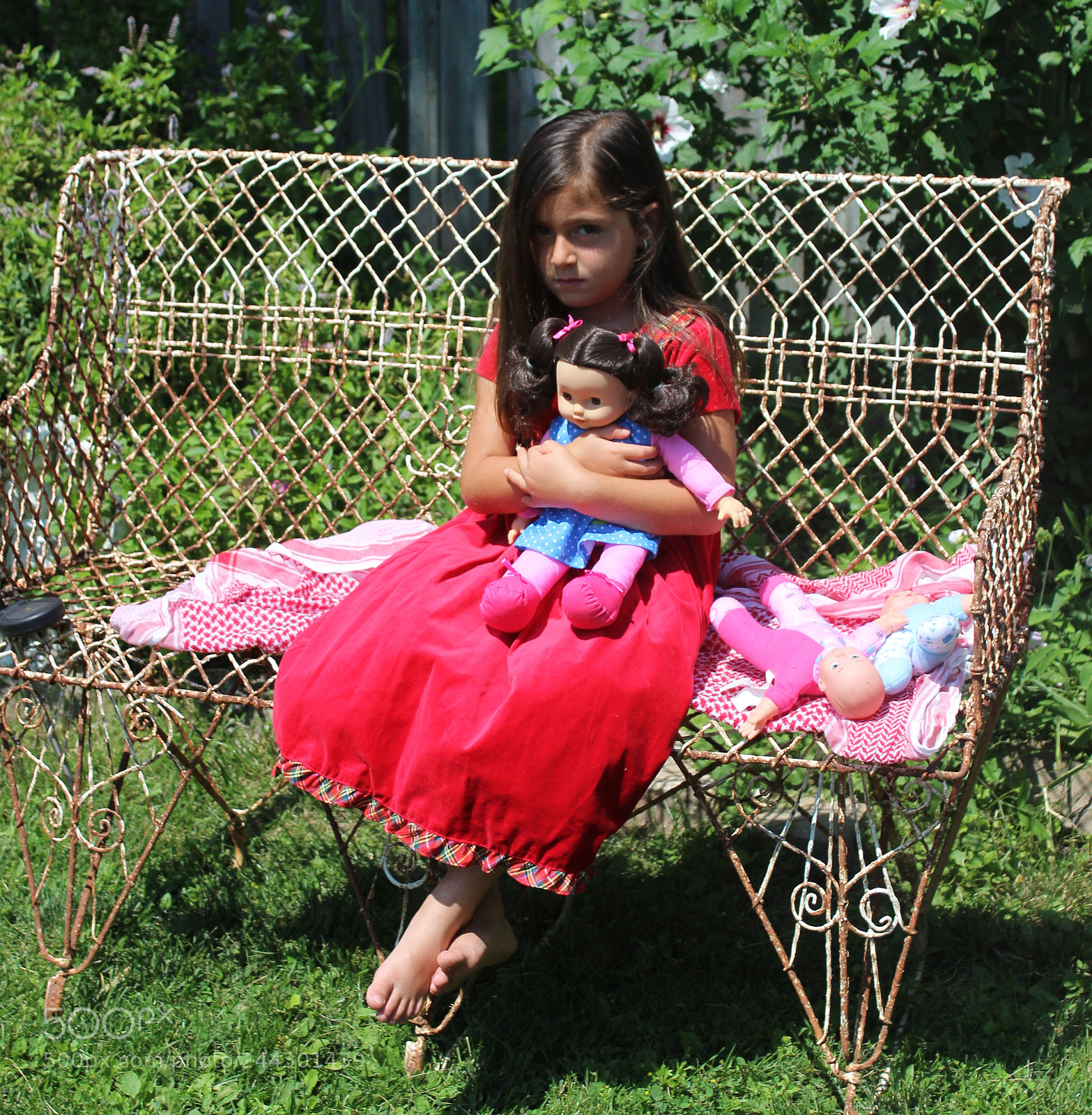 Canon EOS 600D (Rebel EOS T3i / EOS Kiss X5) sample photo. Child posing in a photography