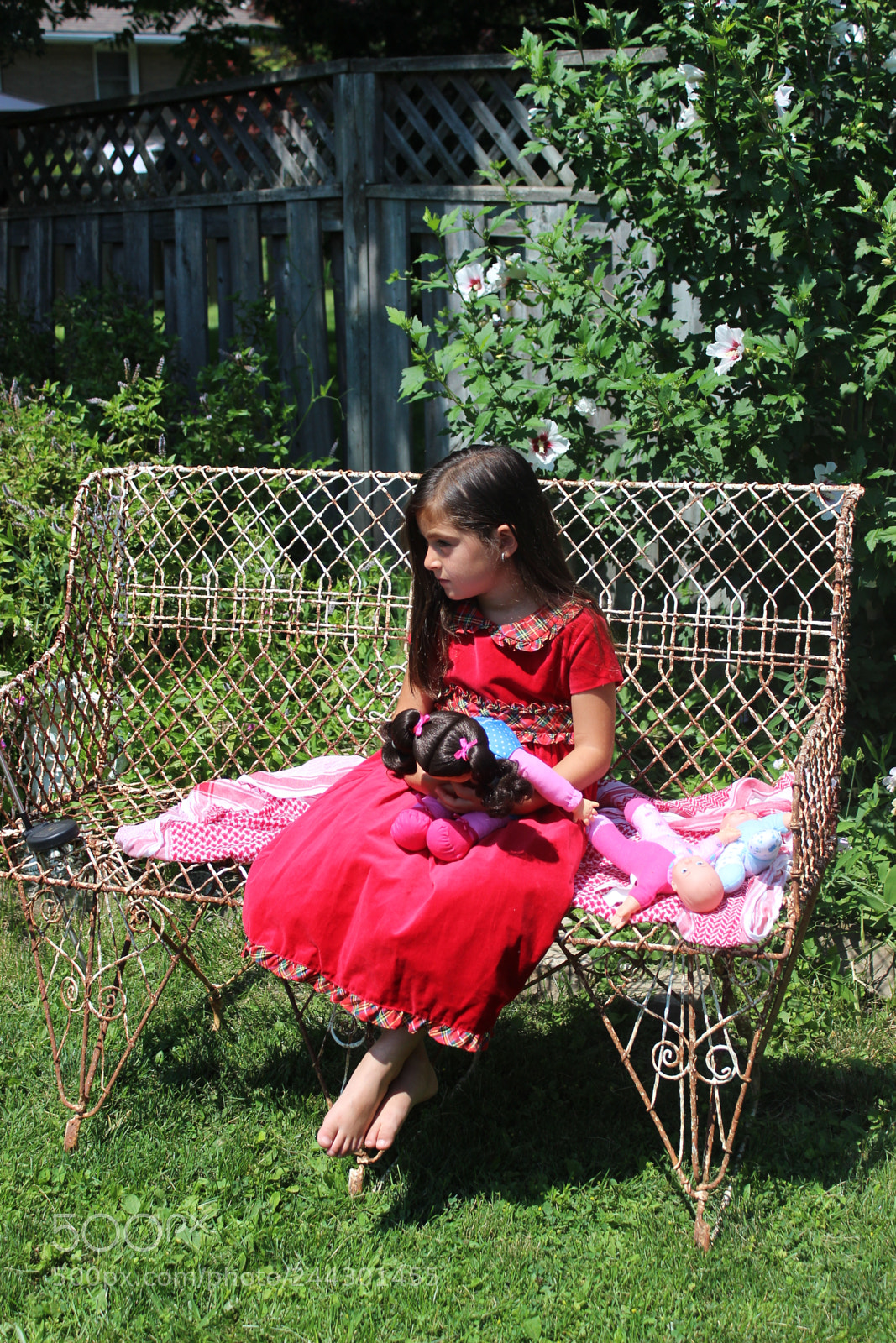 Canon EOS 600D (Rebel EOS T3i / EOS Kiss X5) sample photo. Child posing in a photography