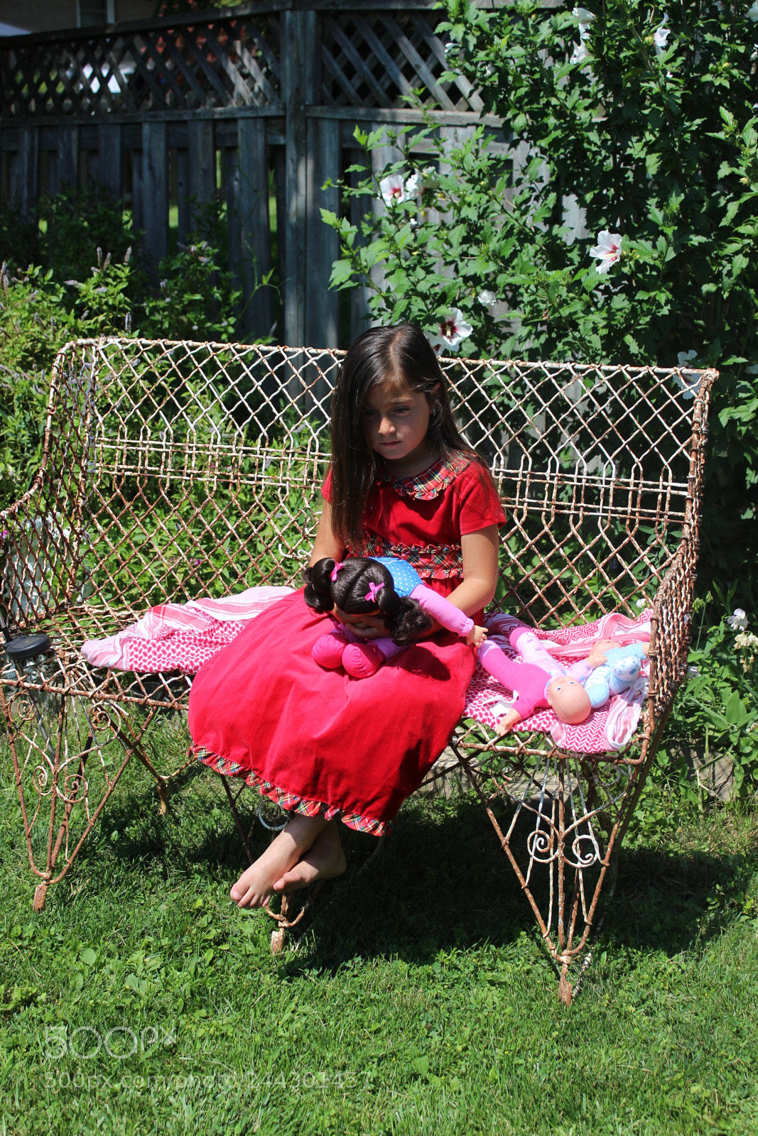 Canon EOS 600D (Rebel EOS T3i / EOS Kiss X5) sample photo. Child posing in a photography