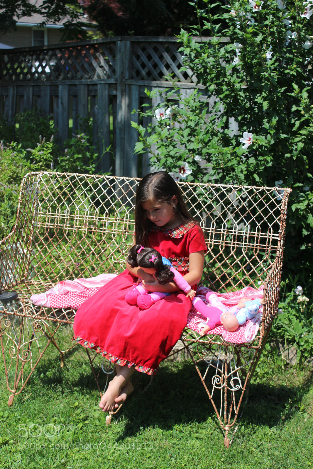 Canon EOS 600D (Rebel EOS T3i / EOS Kiss X5) sample photo. Child posing in a photography