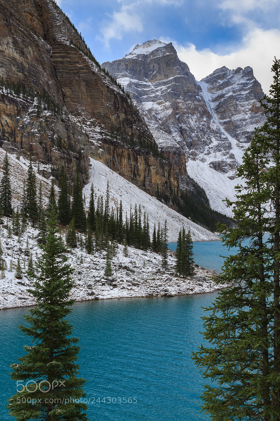 Canon EOS 700D (EOS Rebel T5i / EOS Kiss X7i) sample photo. Gorgeus moraine lake in photography