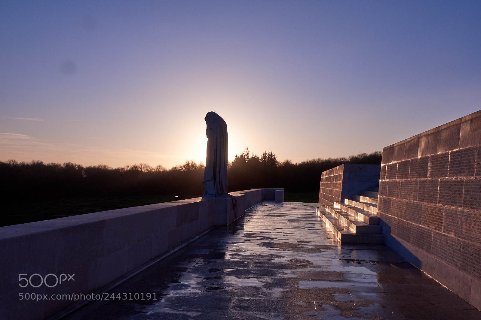 Sony Cyber-shot DSC-RX10 III sample photo. Vimy memorial photography
