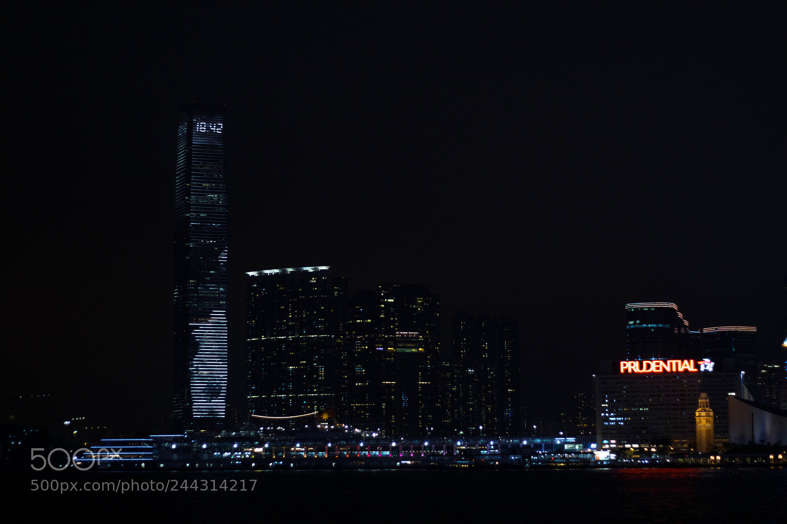 Canon EOS 800D (EOS Rebel T7i / EOS Kiss X9i) sample photo. Blue hour photography