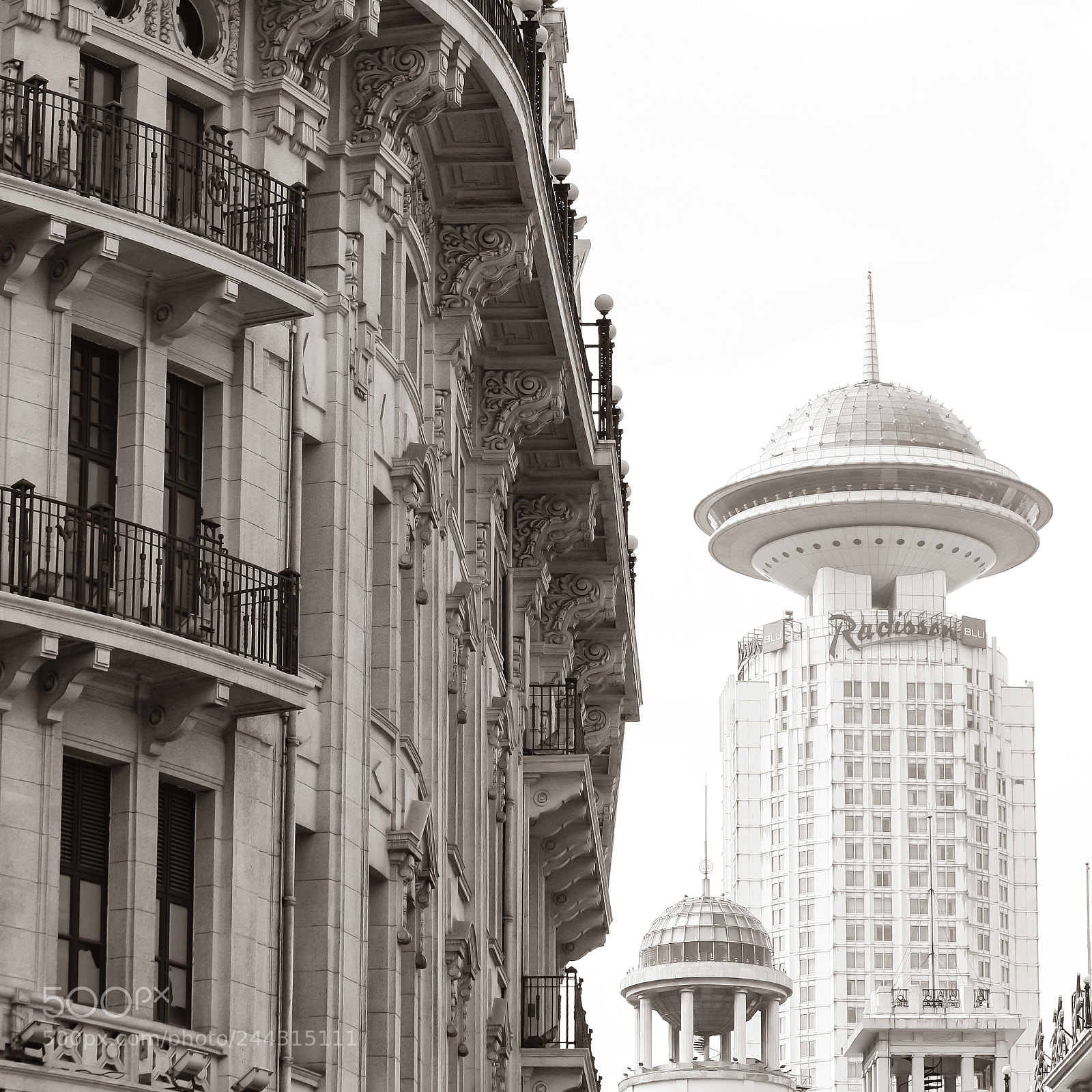 Canon EOS 5D sample photo. A mix of old photography