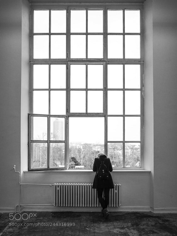 Olympus OM-D E-M5 II sample photo. The window photography