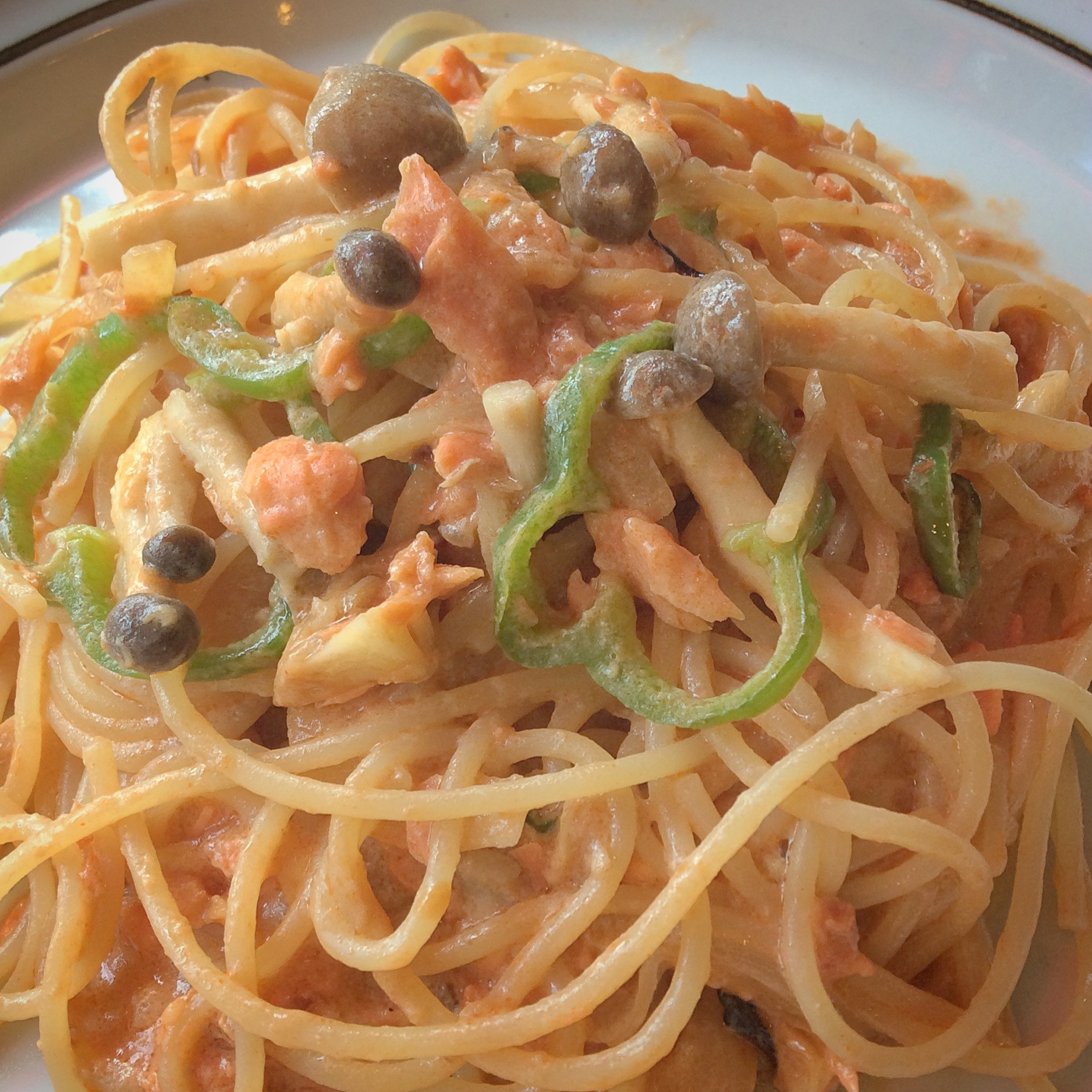 Apple iPad mini 3 sample photo. Spaghetti with mushrooms and salmon photography