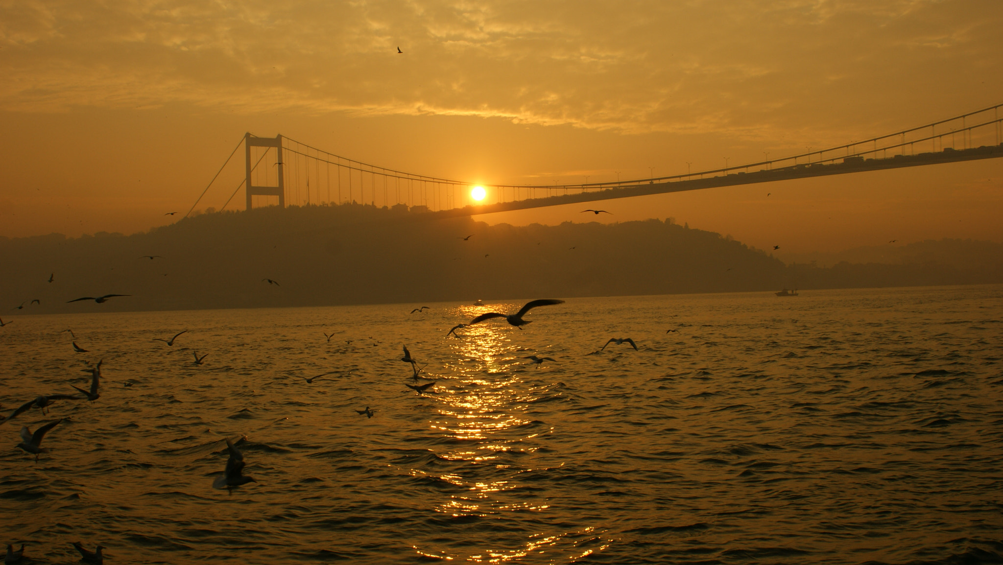 Sony DT 18-70mm F3.5-5.6 sample photo. Bosphorus photography