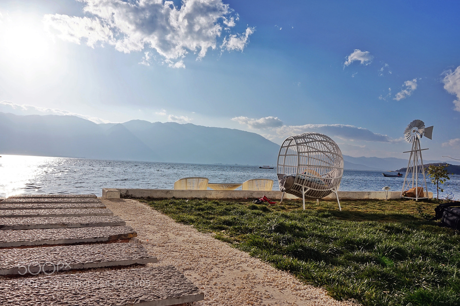 Sony Alpha a5000 (ILCE 5000) sample photo. 洱海边的安逸 photography