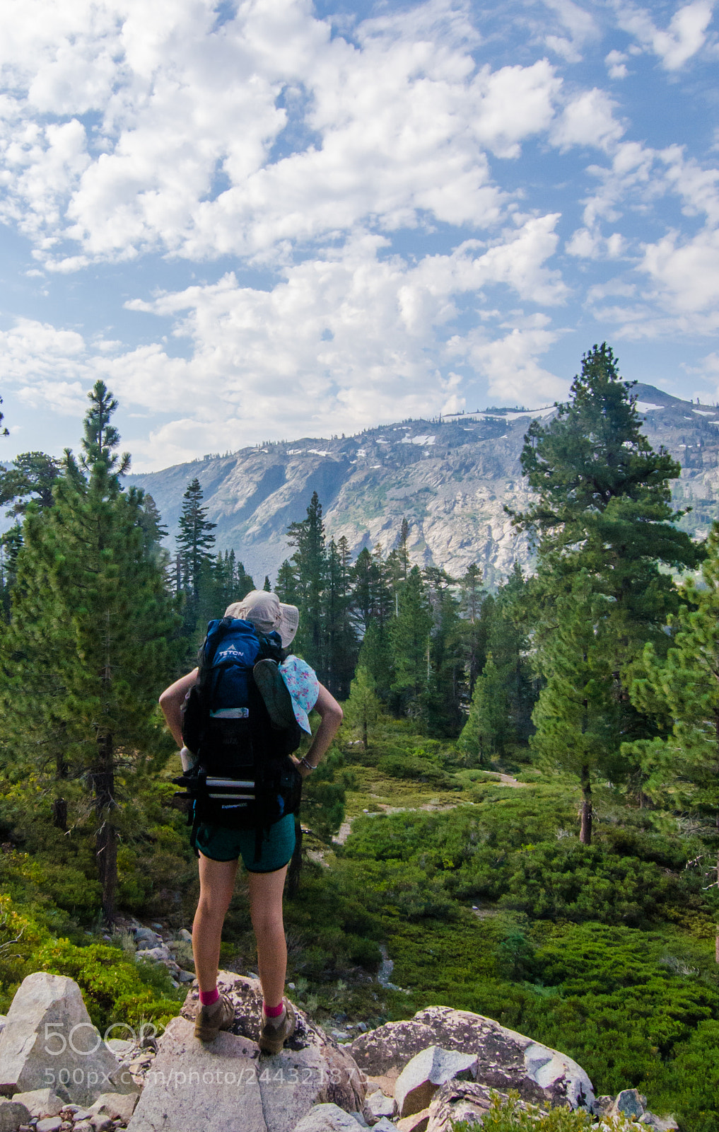 Nikon D5100 sample photo. Backpacking girl mountain scene photography