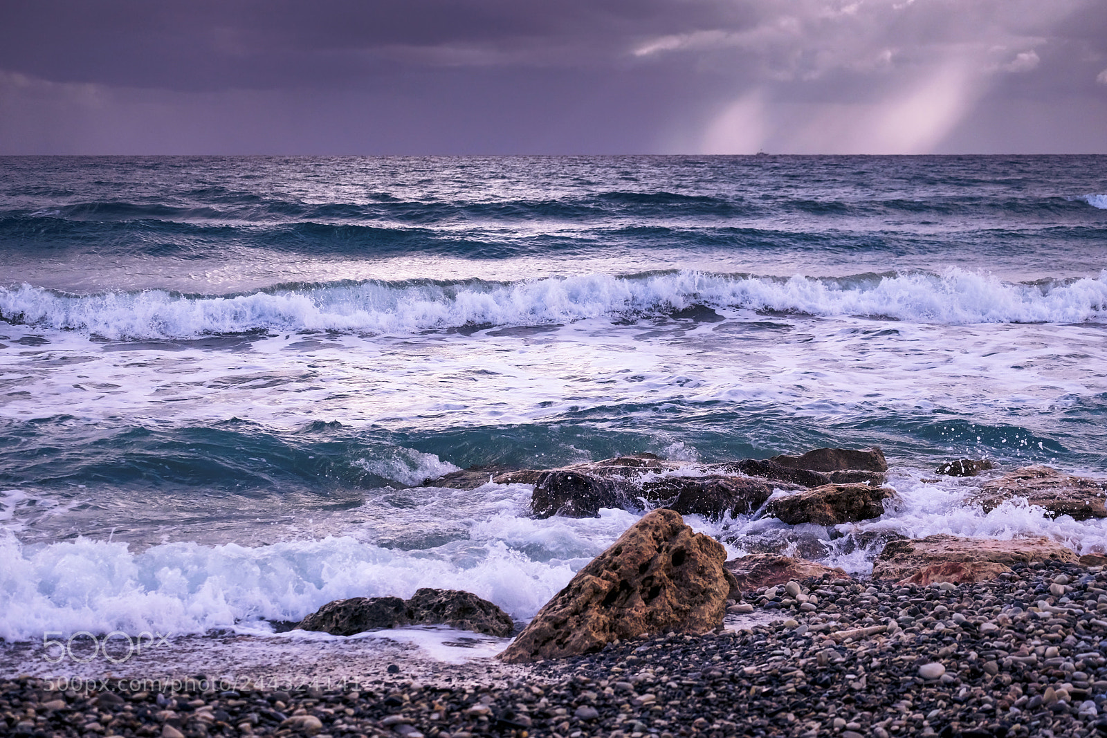 Fujifilm X-T20 sample photo. Breaking waves photography