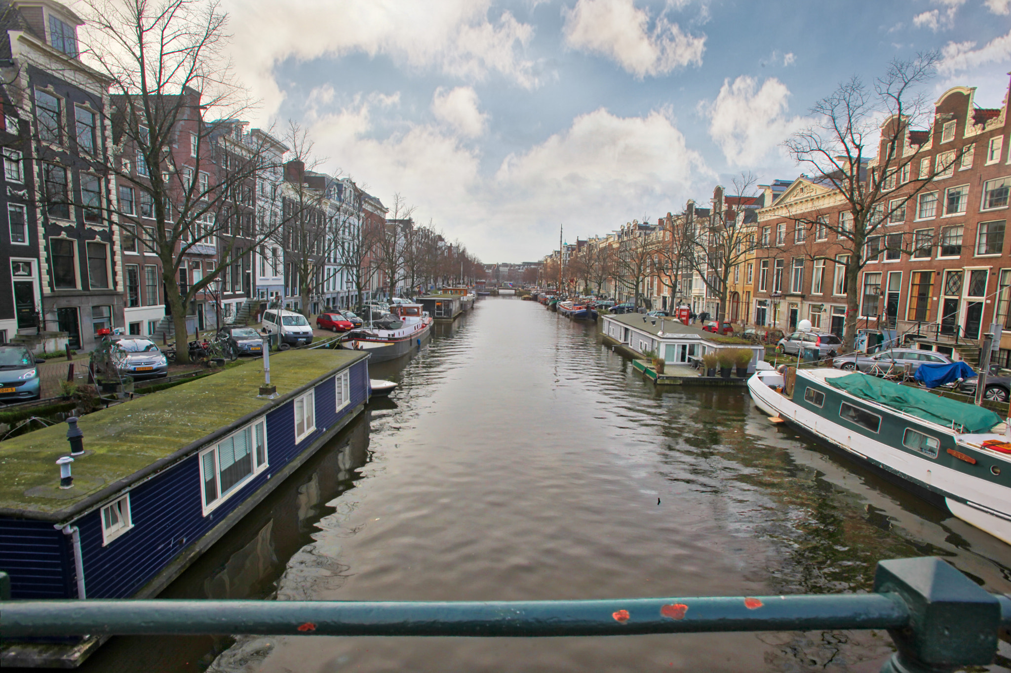 Canon EF 16-35mm F2.8L USM sample photo. Boat homes amsterdam photography