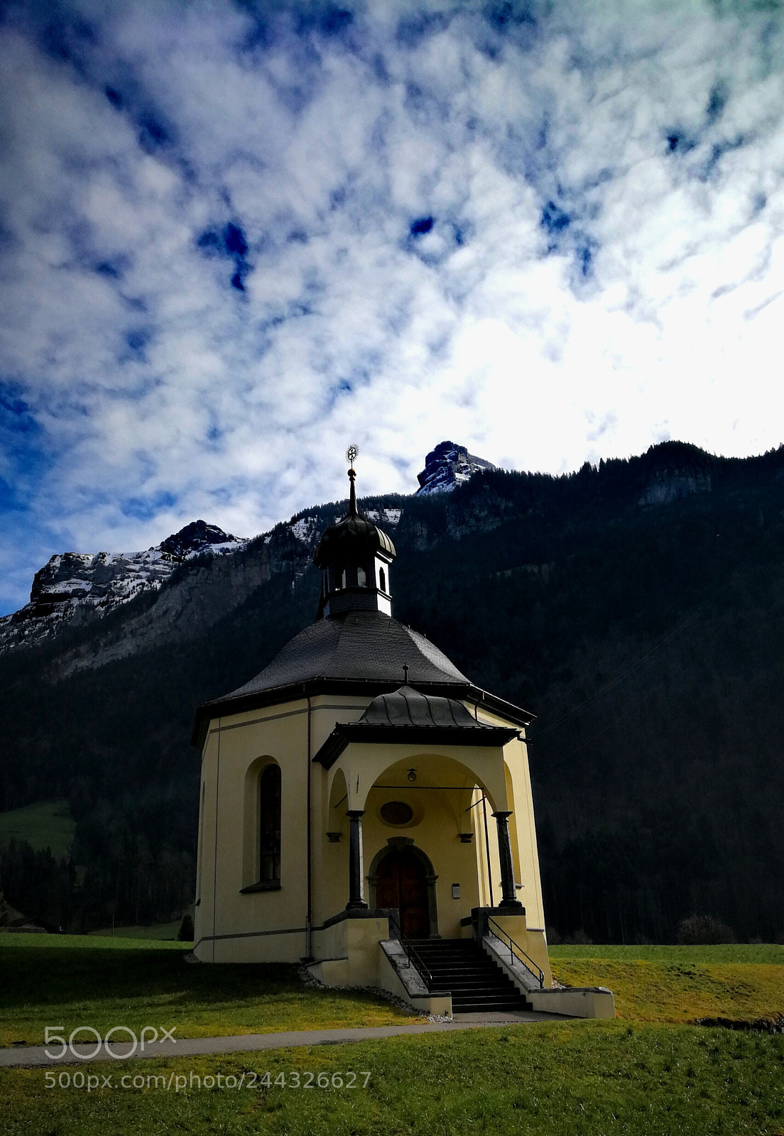 HUAWEI P10 Plus sample photo. Grafenort, engelberg photography