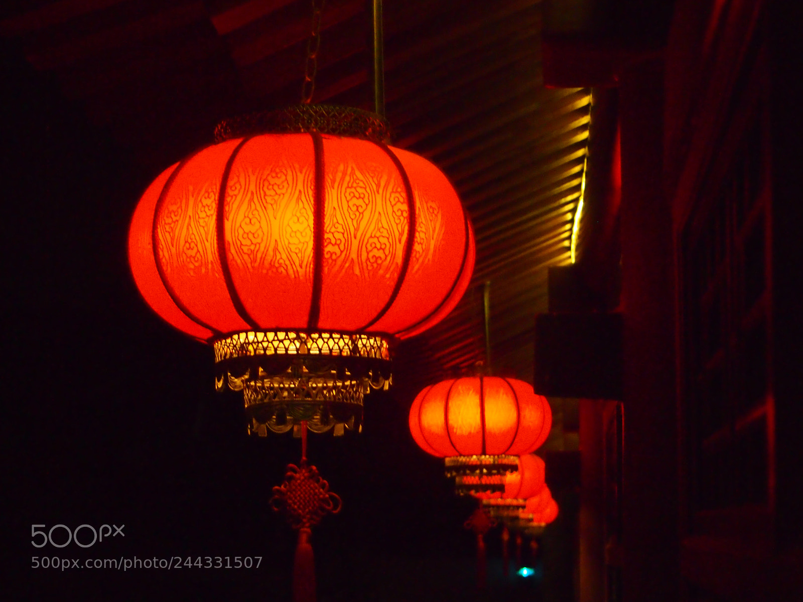 Olympus PEN E-PL3 sample photo. Lanterns. photography