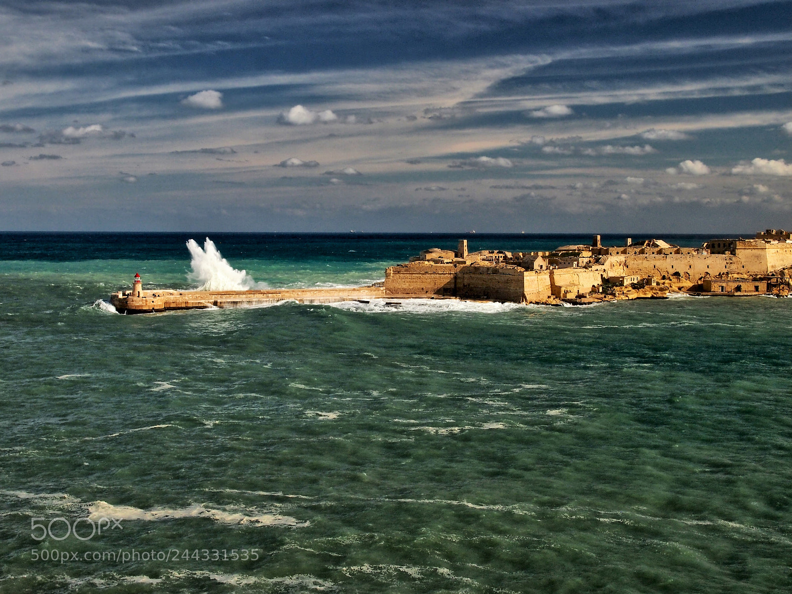 Olympus PEN E-PL3 sample photo. Waves on coastline. photography