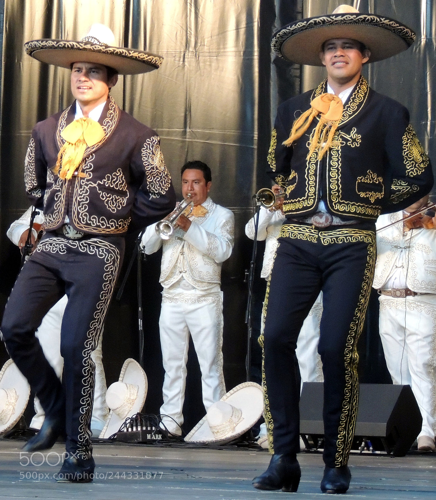Nikon Coolpix P510 sample photo. Folclore de mexico en photography