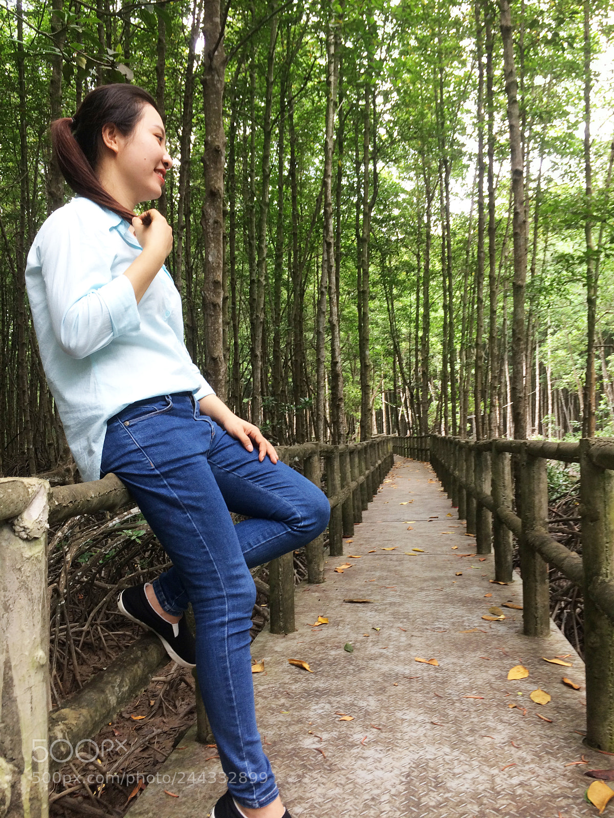 Apple iPhone 5s sample photo. Girl on small path photography