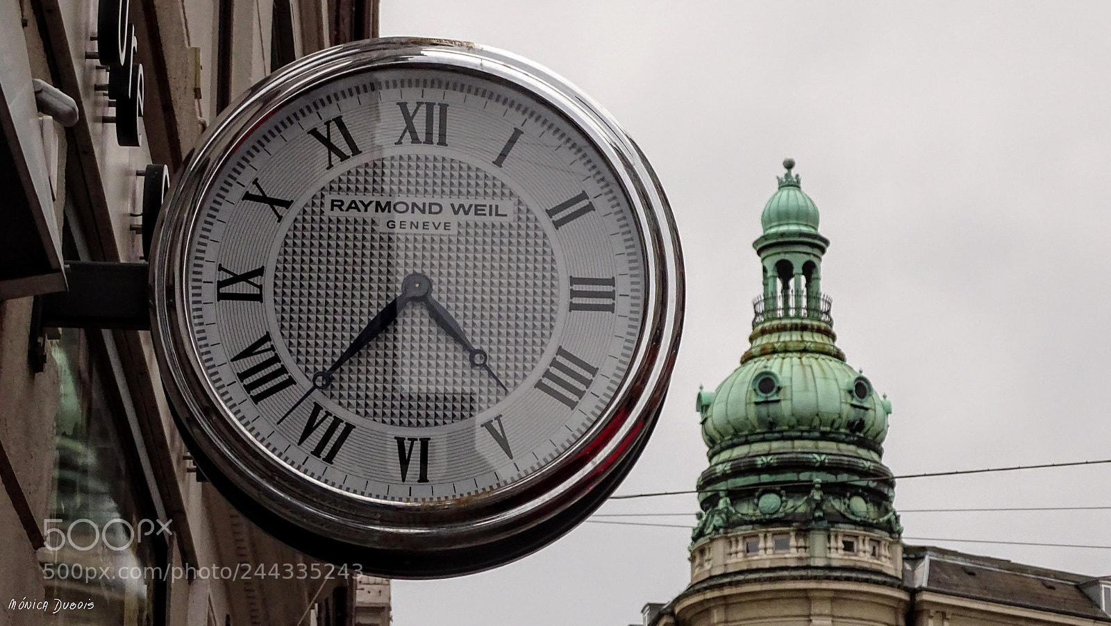 Sony Cyber-shot DSC-HX400V sample photo. Reloj con c pula photography