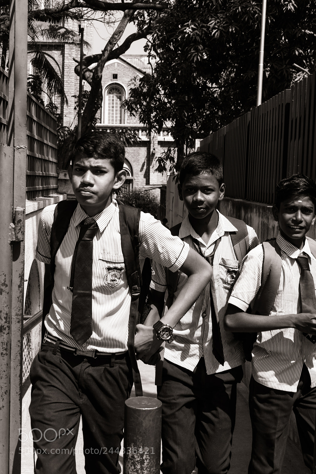 Fujifilm X-Pro2 sample photo. End of school photography