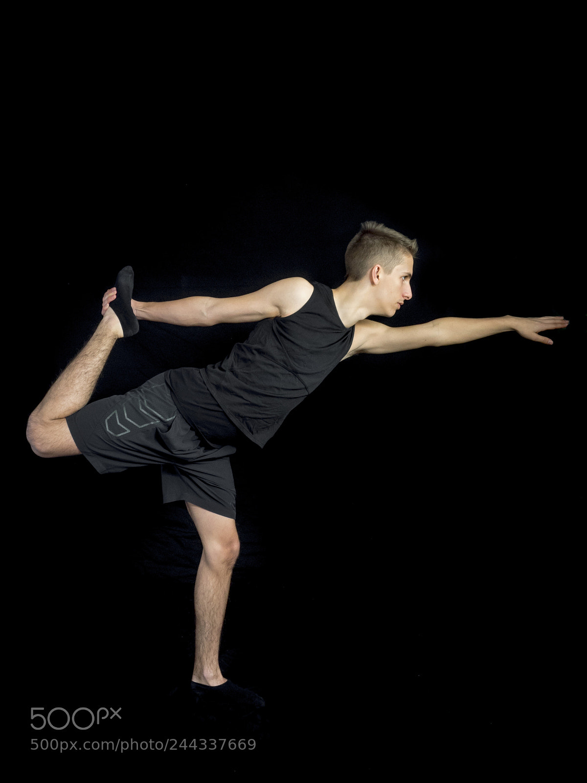 Olympus OM-D E-M1 sample photo. Young athelete photography