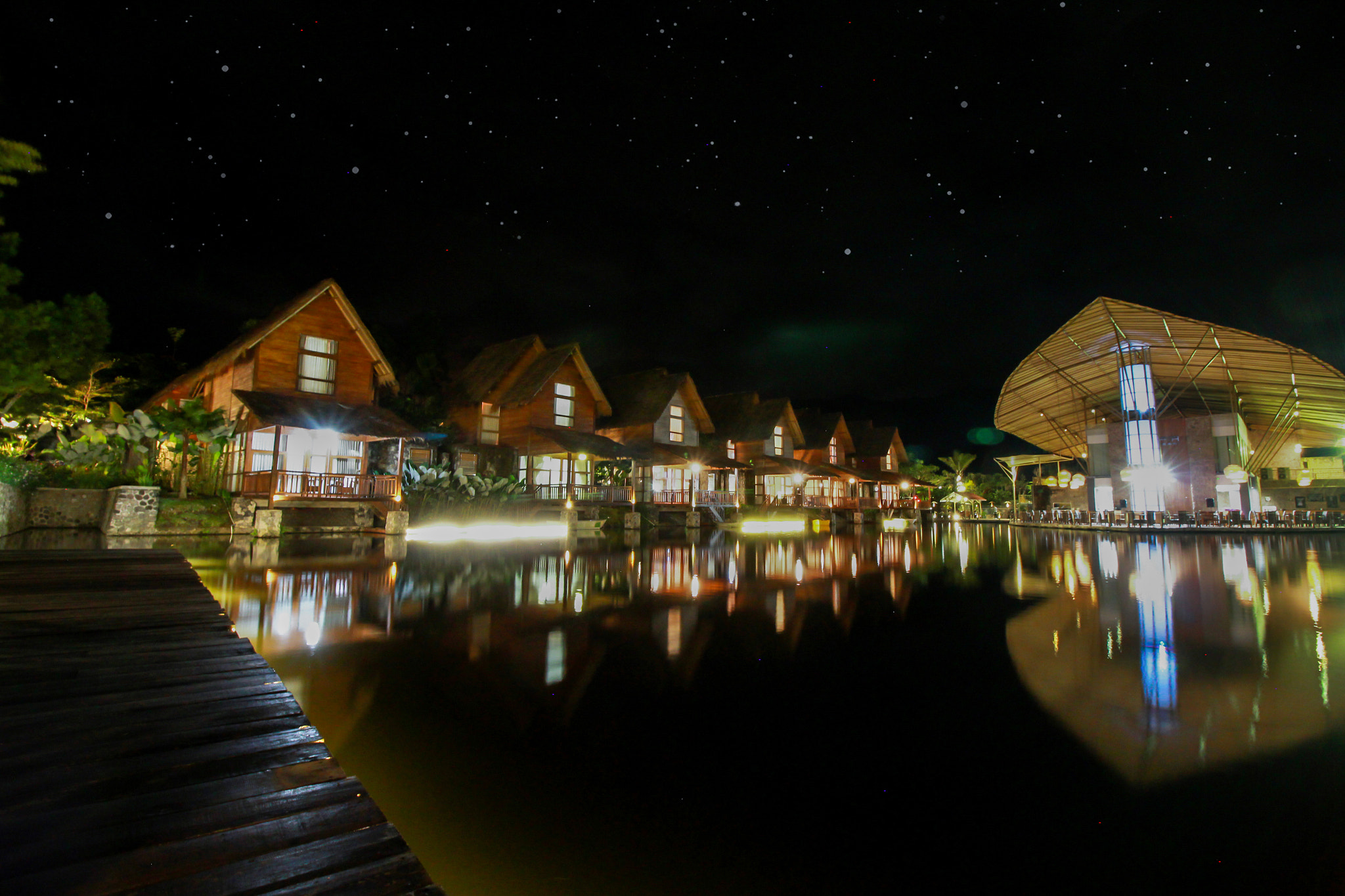 Canon EOS M2 sample photo. Kamojang green resort & hotel, garut, west java photography