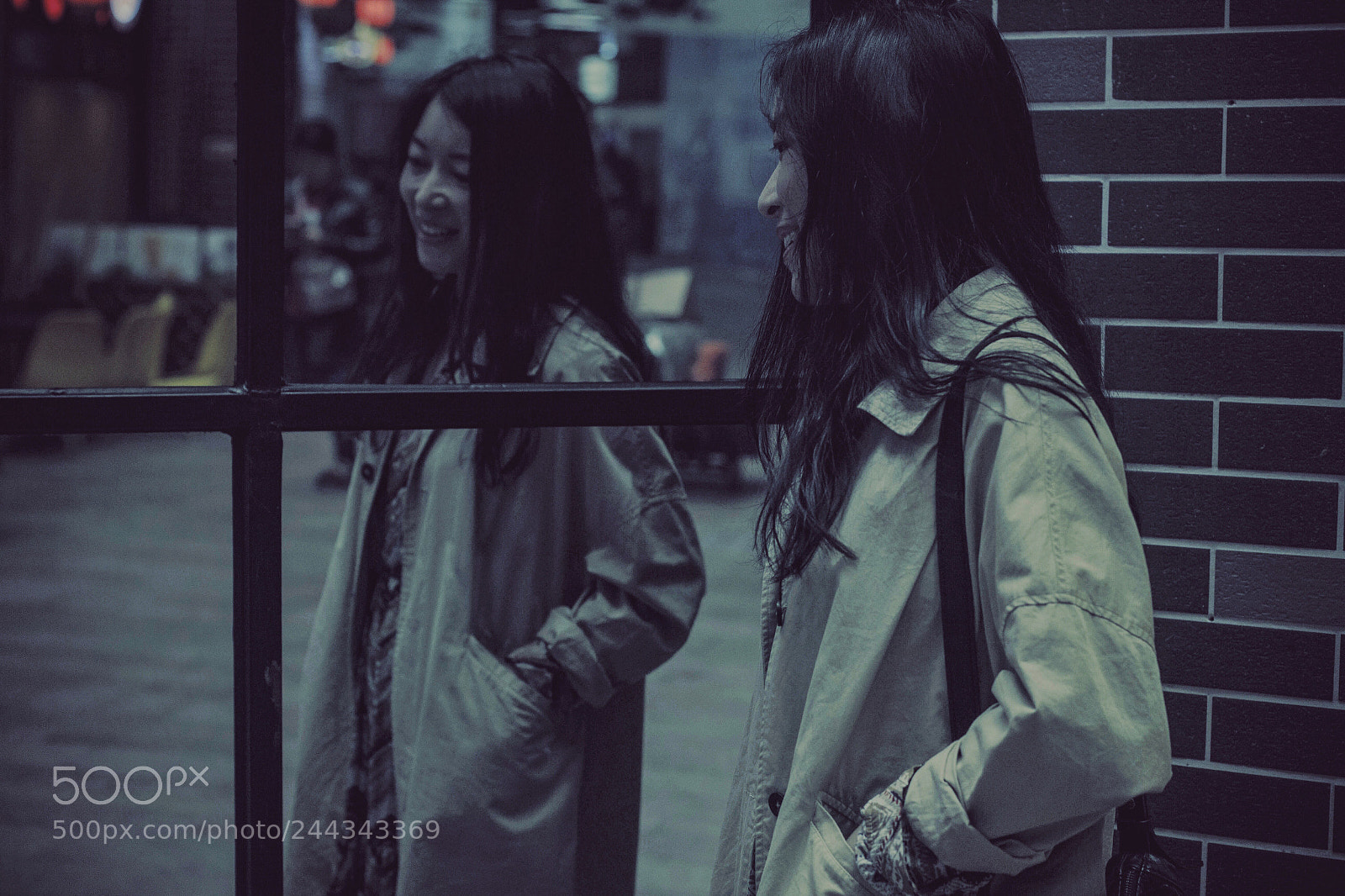 Canon EOS 550D (EOS Rebel T2i / EOS Kiss X4) sample photo. 映画の感じ photography