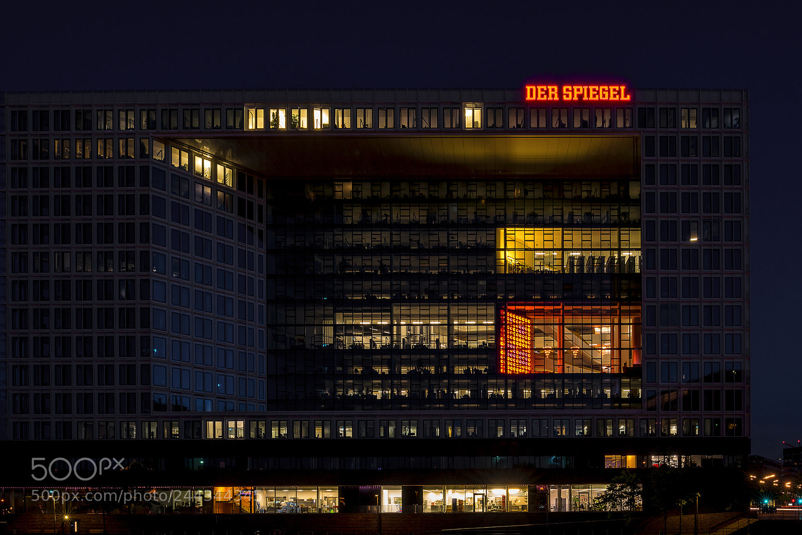 Sony a7R sample photo. Der spiegel photography