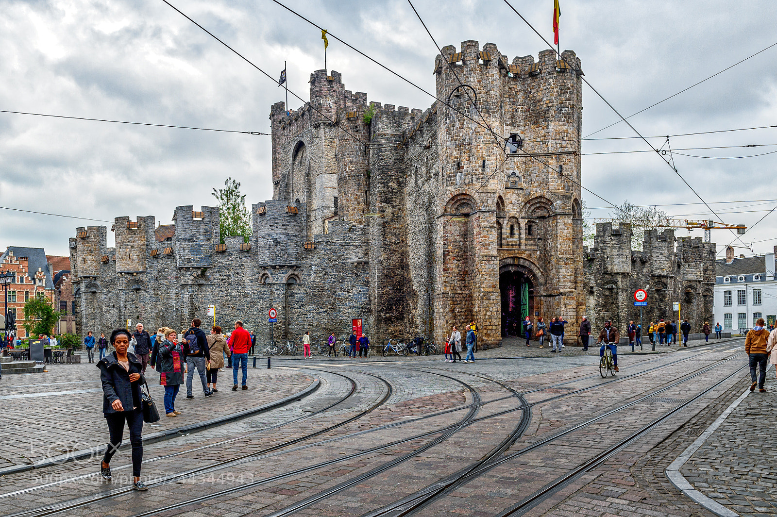 Nikon D4S sample photo. In middle of gent photography
