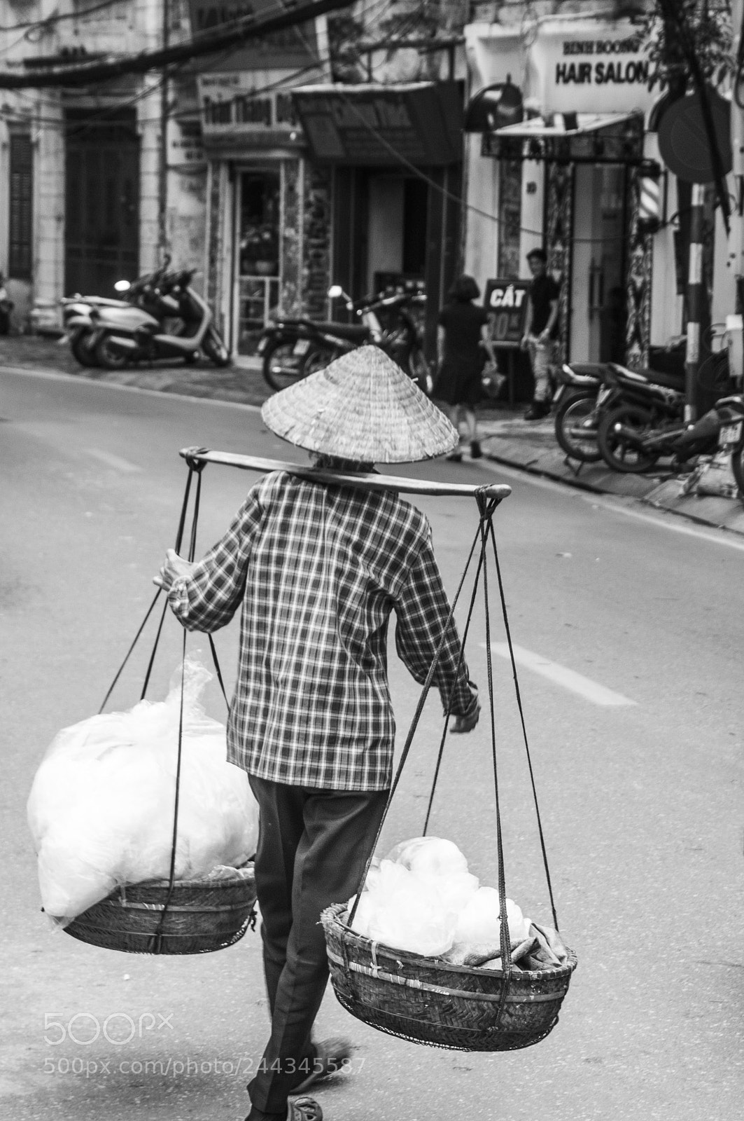 Sony Alpha NEX-6 sample photo. Vietnamese carrying pole photography