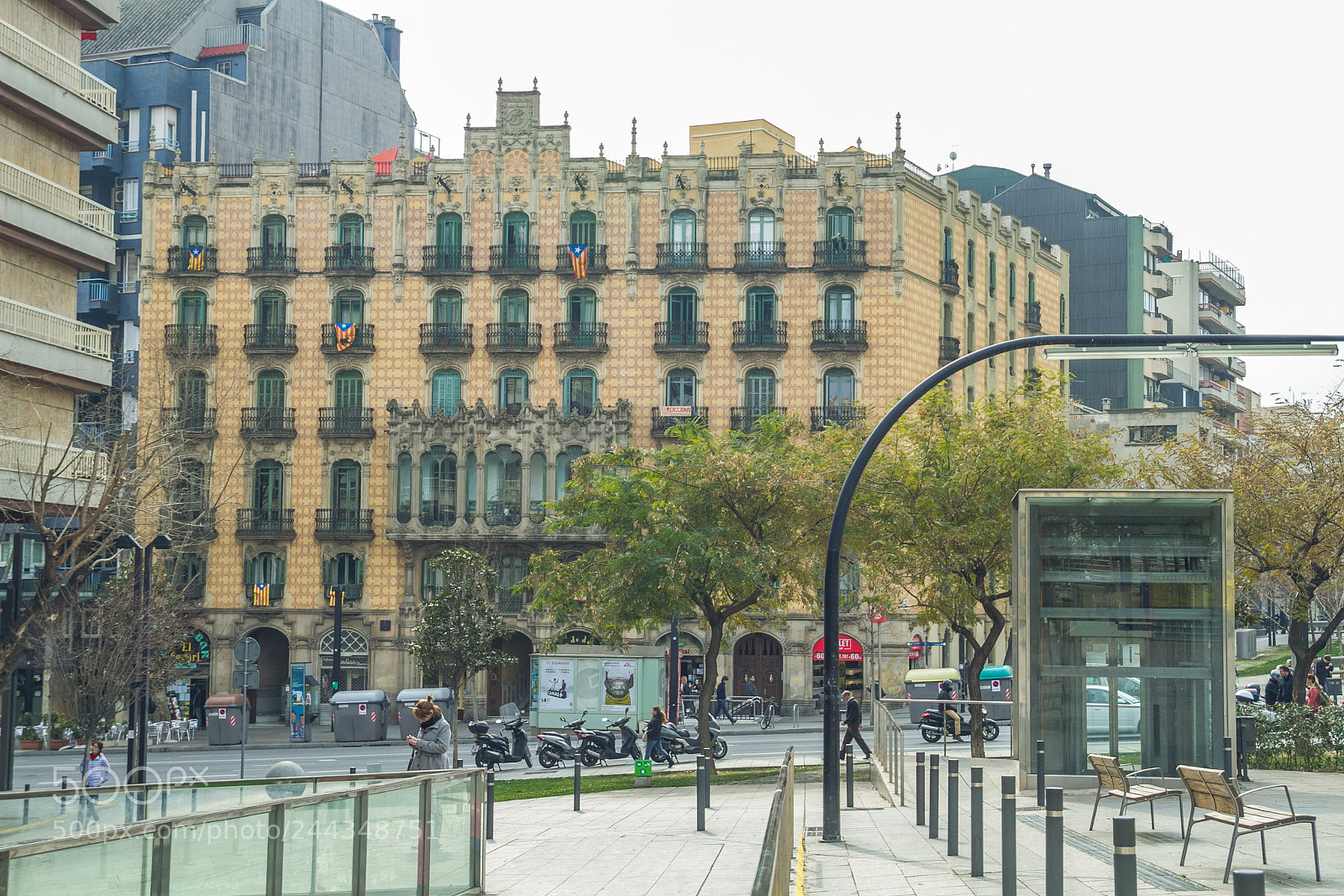 Canon EOS 7D sample photo. Barcelona city center, spain. photography