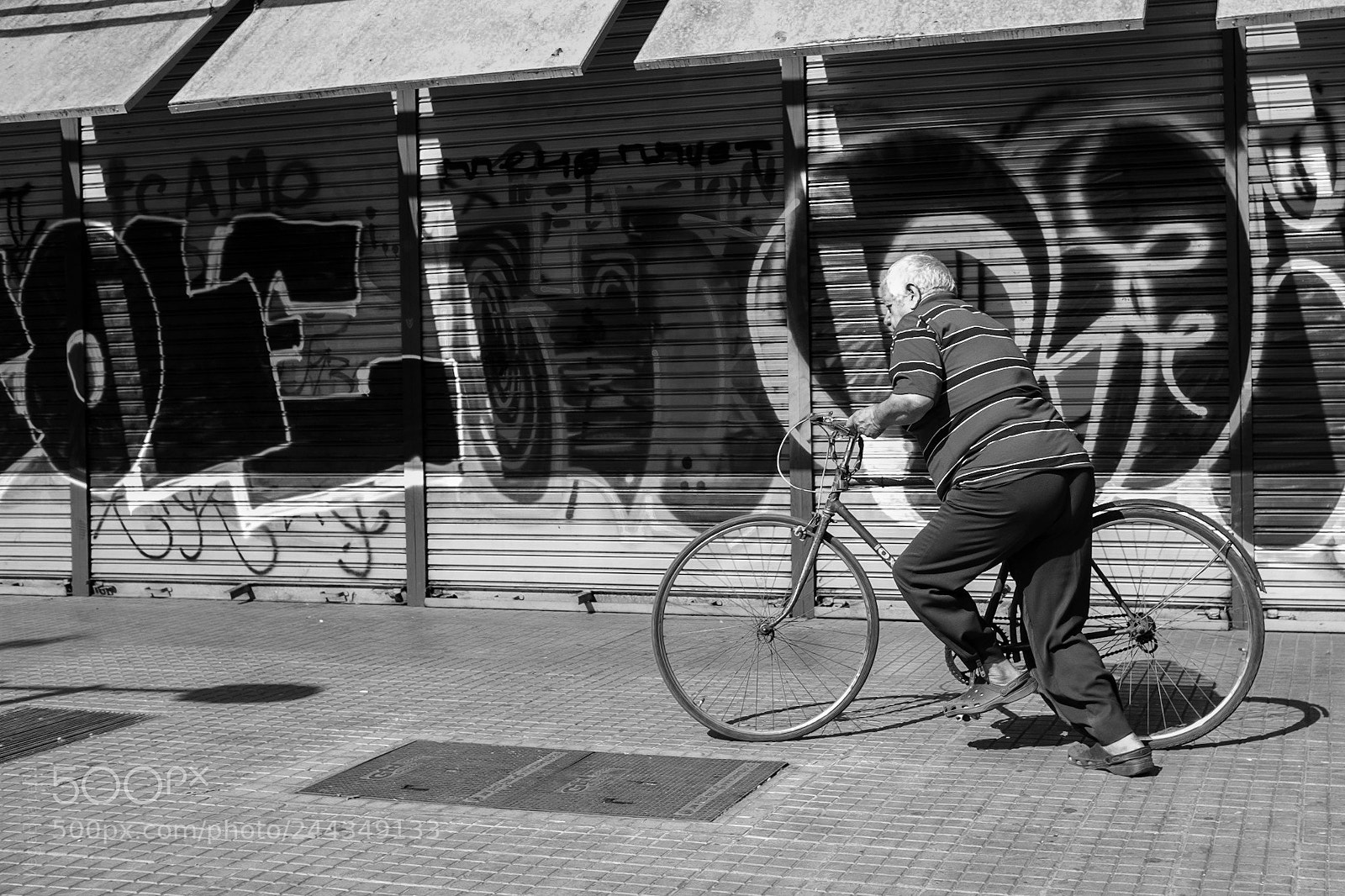Fujifilm X-T2 sample photo. I want to ride photography