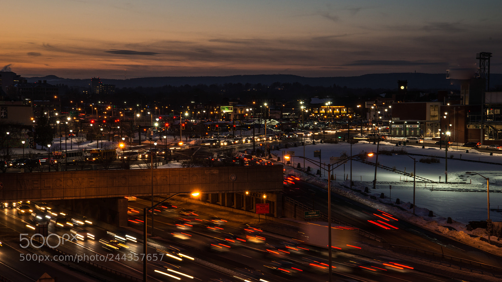 Nikon D800 sample photo. Hartford hgihway cars photography